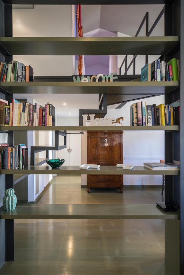 Appartamento Mansardina - 1 Min From Accademia - Duplex Stylish And Cosy Venezia Esterno foto